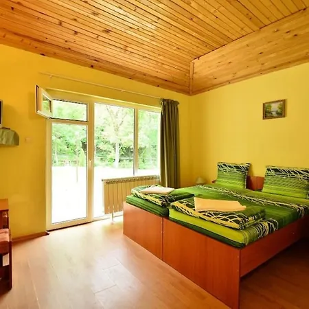 Valdis 호텔 Pastra